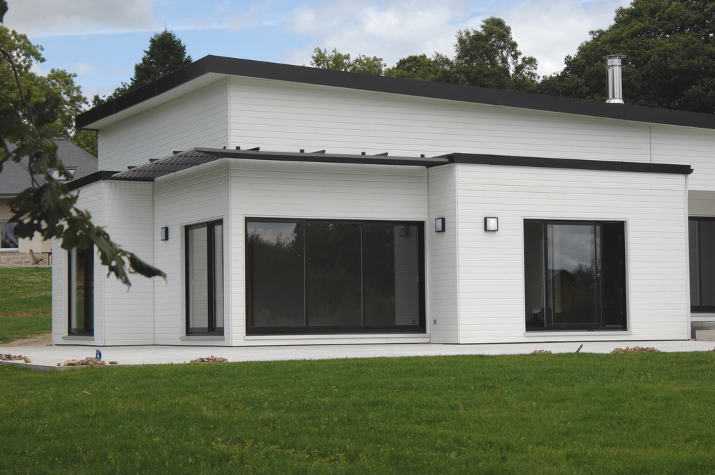 Réalisation de Maisons Nature et Bois SCC Saintes